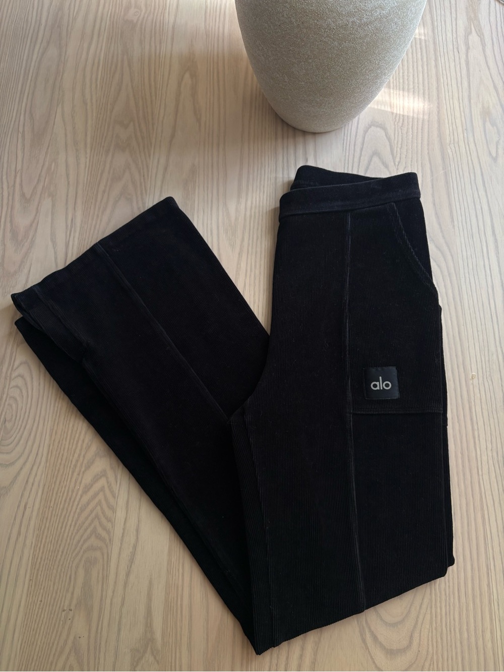 ALO high wasted flair pants